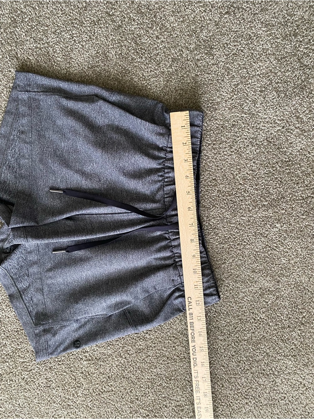 Lululemon gray shorts - Picture 2 of 8